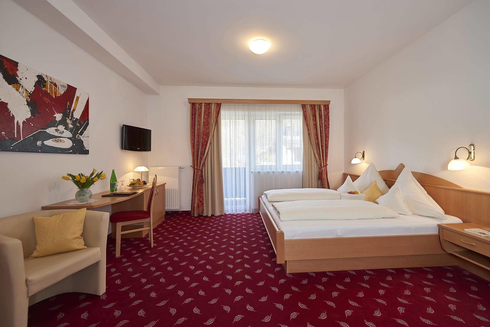 Fruehstueckshotel Birkenhof Rauris Εξωτερικό φωτογραφία